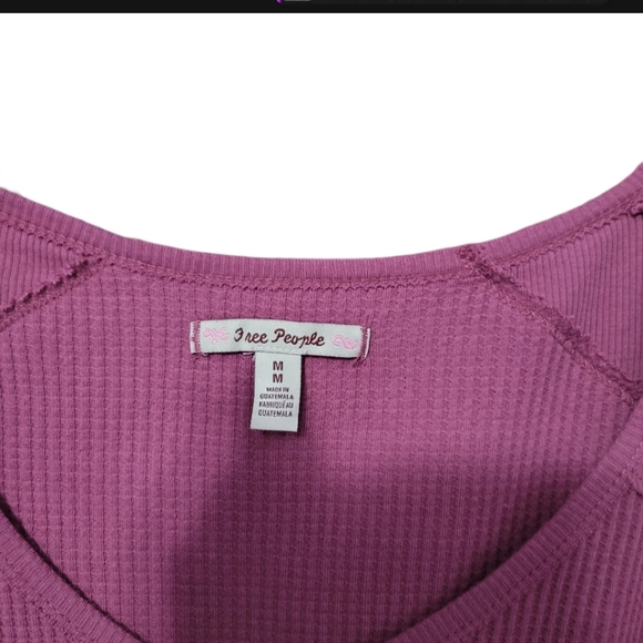 Free People Like New Women's Size Medium Santa Clara Thermal Top Mulberry - Picture 7 of 16